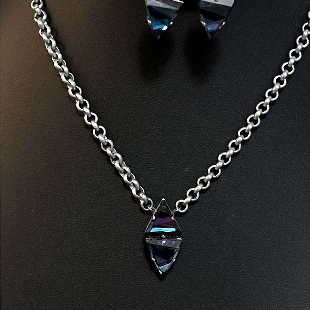Sabika Organic Necklace and Drop Earrings. W/20